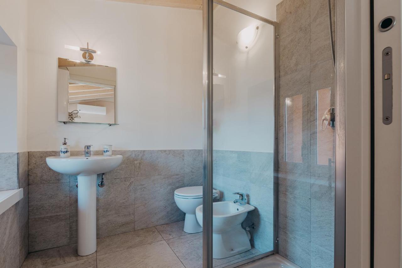 Le Due Dame Hotel Манерба дел Гарда Екстериор снимка