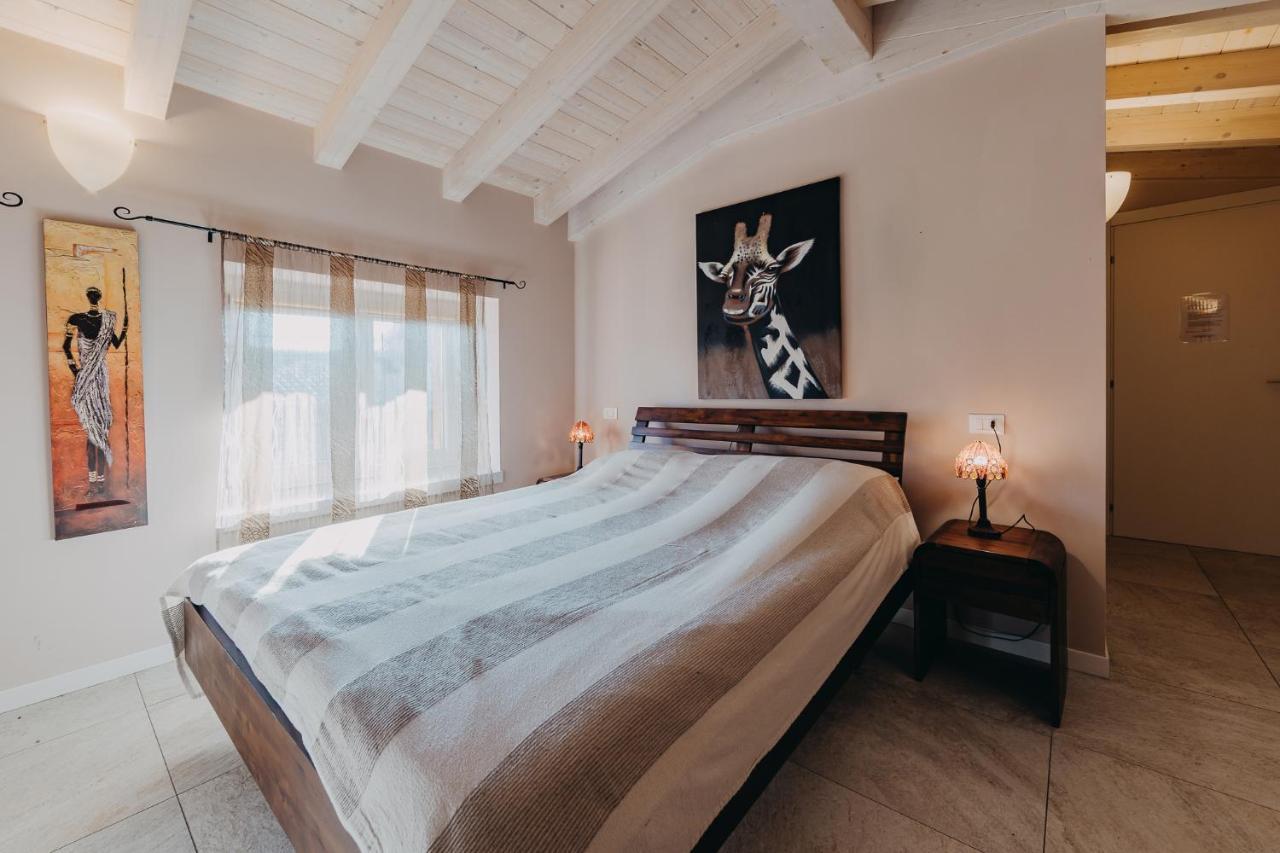 Le Due Dame Hotel Манерба дел Гарда Екстериор снимка